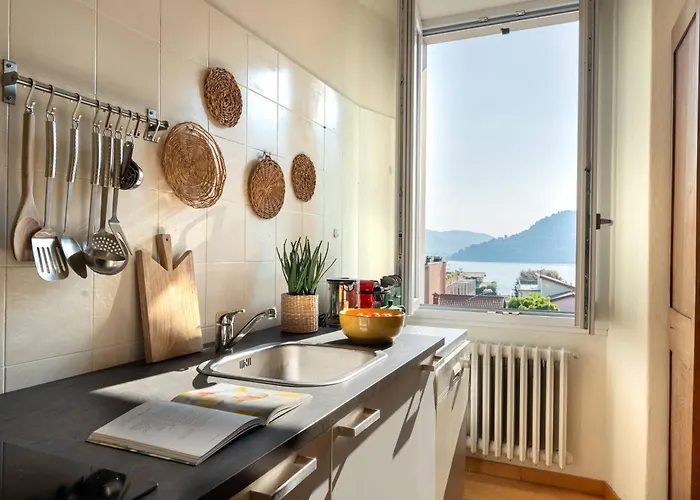 Apartment Terrace Over - By Myhomeincomo Torno