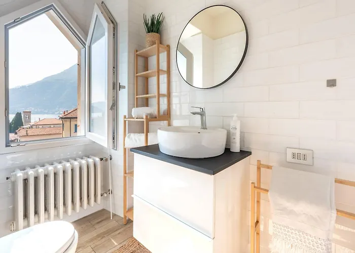 Apartment Terrace Over - By Myhomeincomo Torno