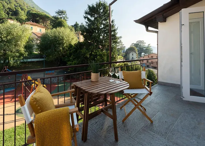 Apartment Terrace Over - By Myhomeincomo Torno